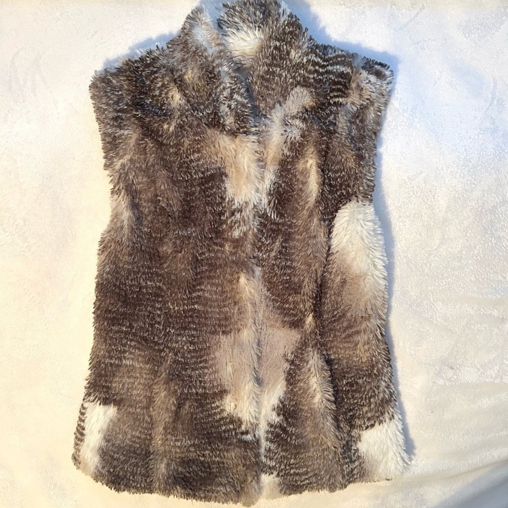 Cabi Aspen Faux Fur Full Zip Vest Pockets Women’s XS Brown White Tan
